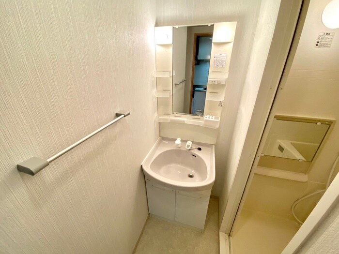 物件内観写真10　(洗面)