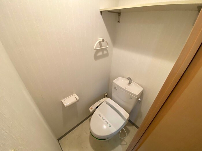 物件内観写真11　(トイレ)