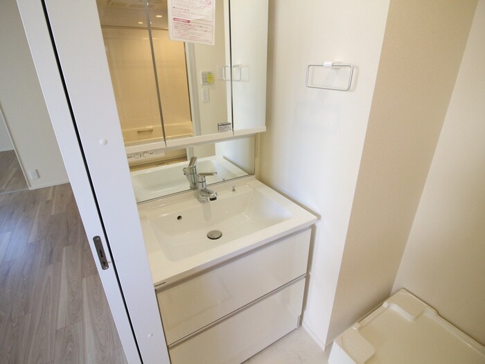 物件内観写真12　(洗面)