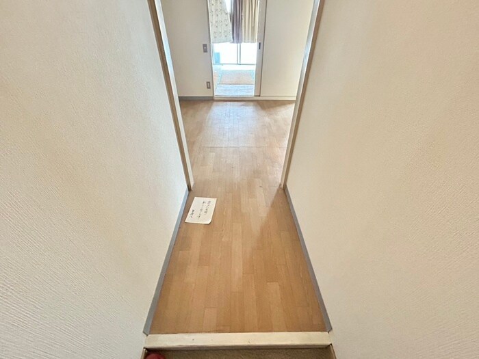 物件内観写真20　(廊下)