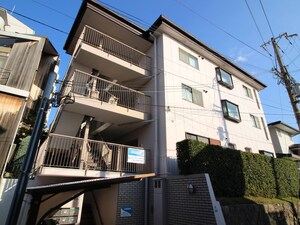 ネオハイツ大貫（301）外観写真