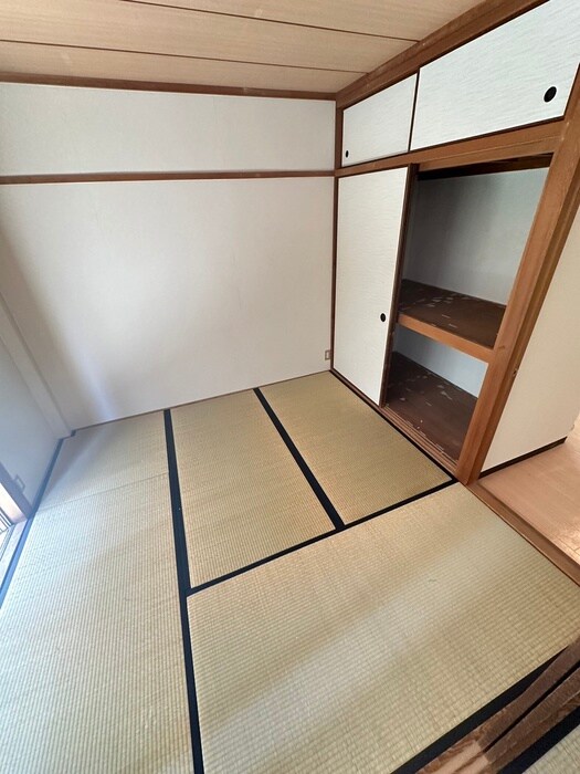 物件内観写真9　(居室)