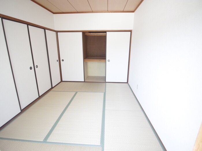 物件内観写真9　(居室)