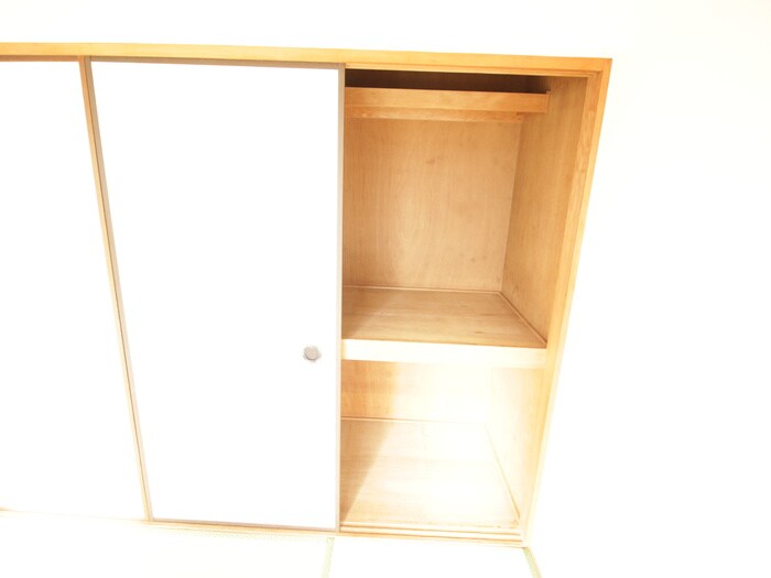 物件内観写真15　(収納)