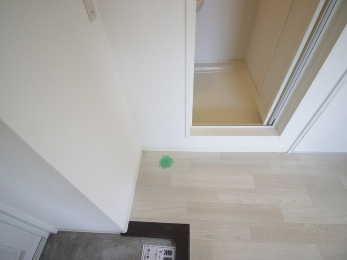 物件内観写真22　(洗濯機置場)