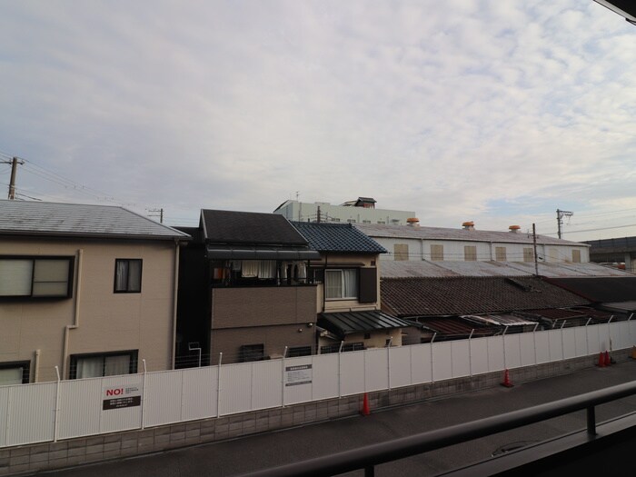 物件内観写真22　(室内からの展望)