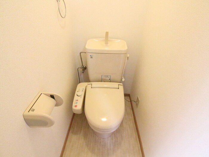 物件内観写真8　(トイレ)