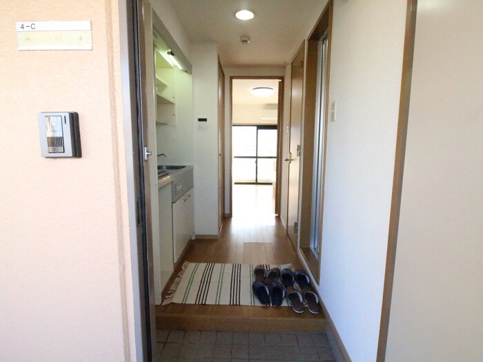 物件内観写真14　(廊下)