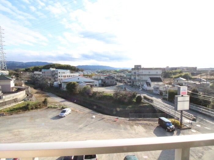 物件内観写真17　(室内からの展望)