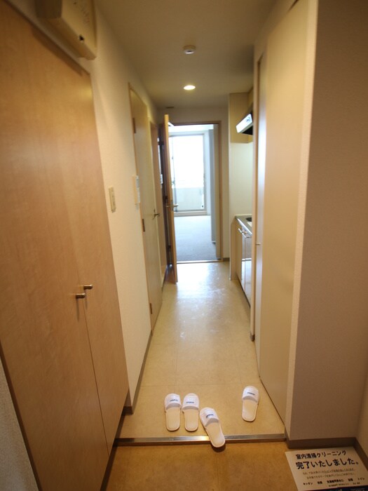 物件内観写真13　(廊下)