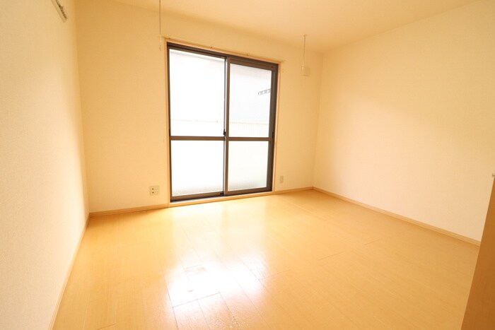 物件内観写真4　(居室)