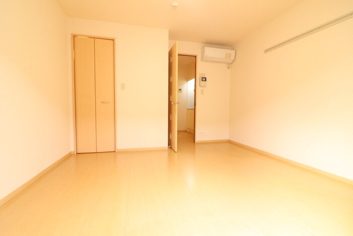 物件内観写真5　(居室)