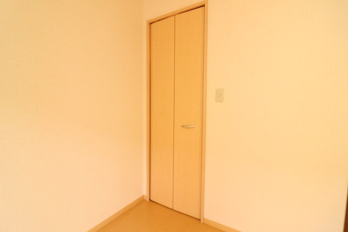 物件内観写真15　(収納)