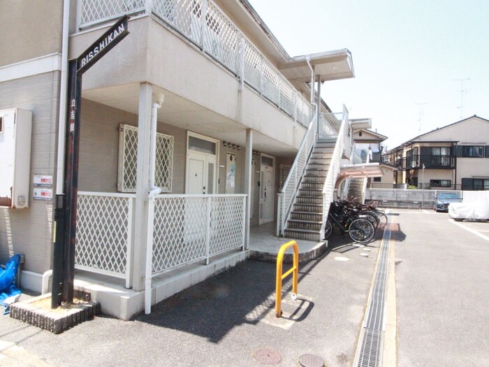 物件外観写真6　(エントランス部分)