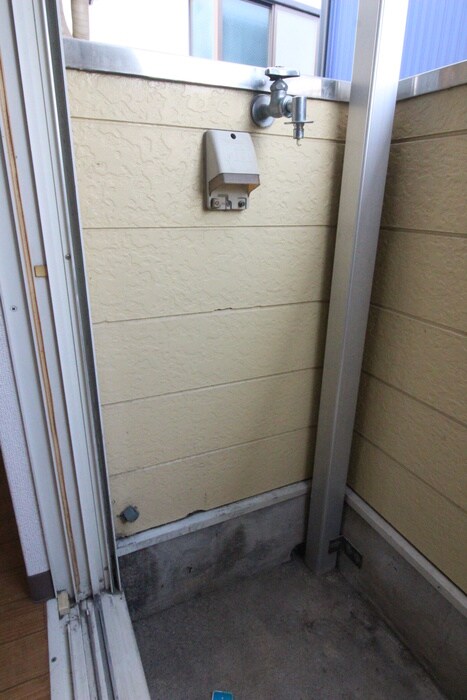 物件内観写真16　(洗濯機置場)