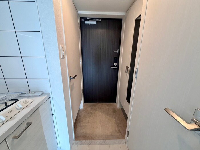 物件内観写真18　(玄関)