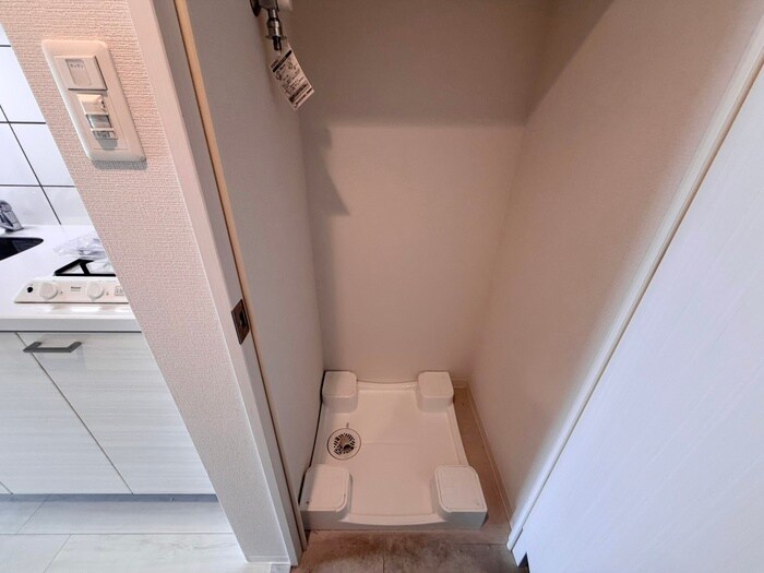 物件内観写真22　(洗濯機置場)