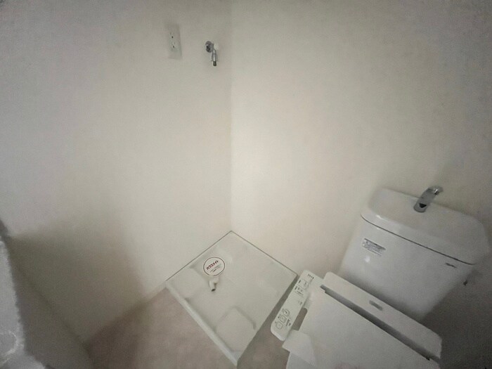 物件内観写真17　(洗濯機置場)