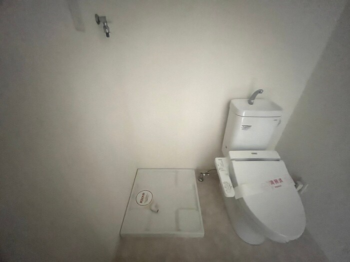 物件内観写真20　(洗濯機置場)