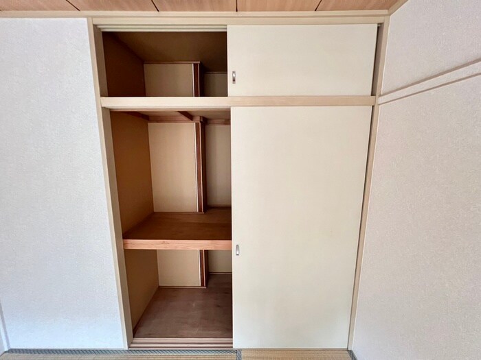 物件内観写真16　(収納)