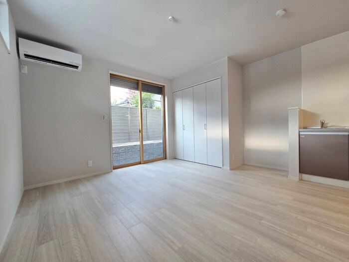 物件内観写真10　(居室)