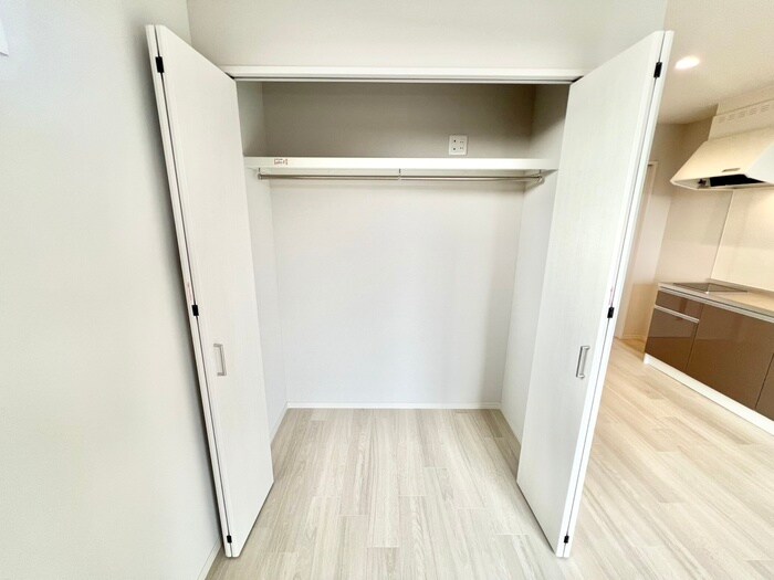 物件内観写真12　(収納)