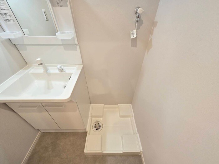 物件内観写真17　(洗濯機置場)