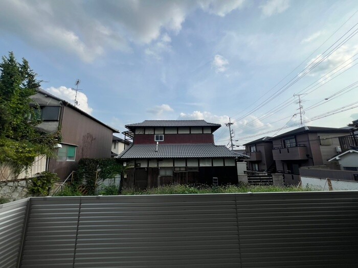 物件内観写真20　(室内からの展望)