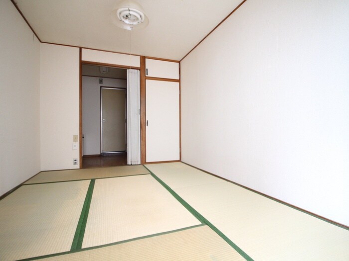 物件内観写真8　(居室)