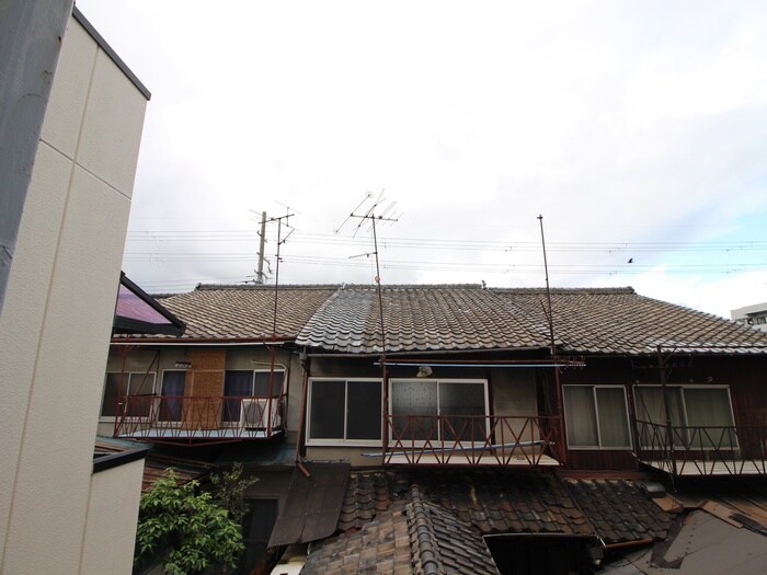 物件内観写真10　(室内からの展望)