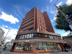パシフィック九条駅前外観写真