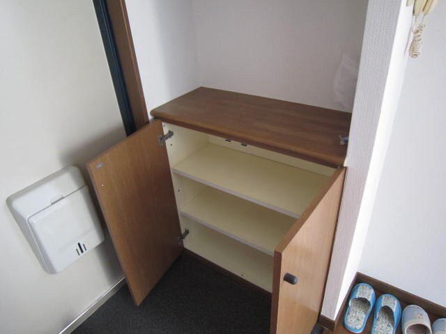 物件内観写真12　(靴箱)