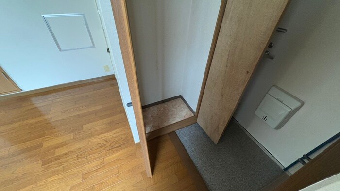 物件内観写真18　(収納)