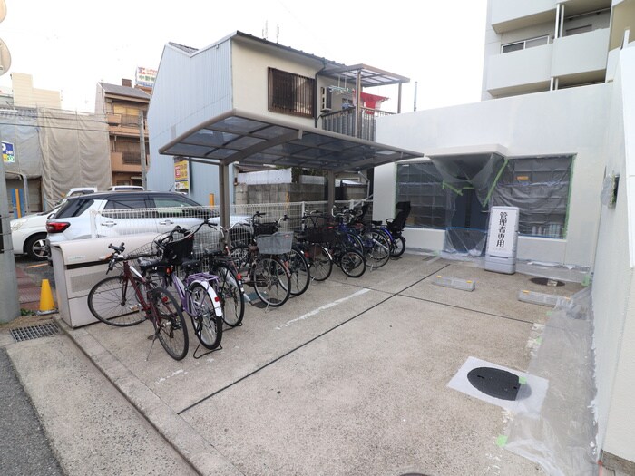 ＣＲＡＳＩＳ昭和通の駐輪場