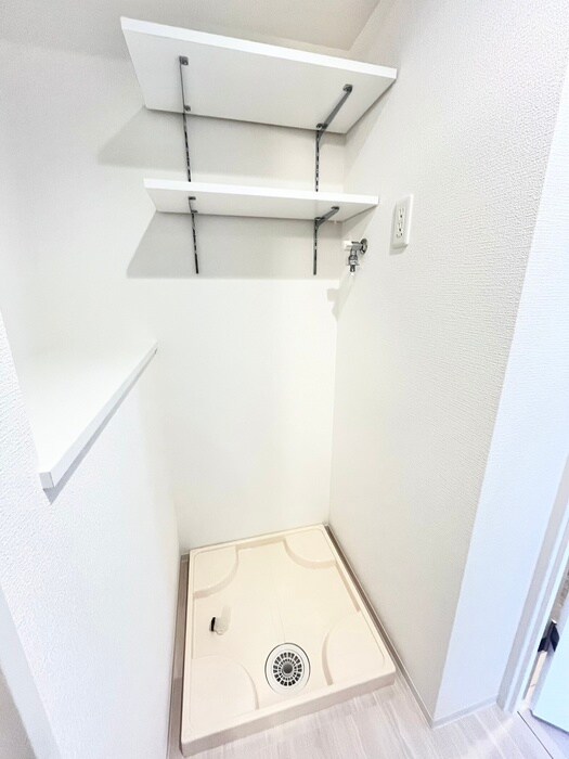 物件内観写真13　(洗濯機置場)