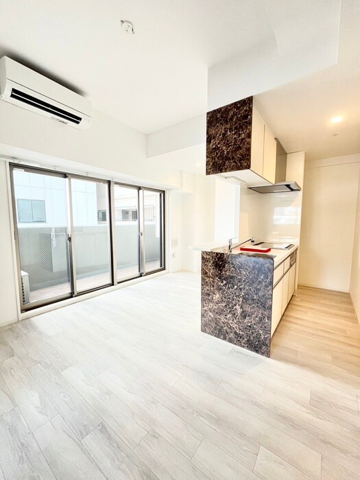 物件内観写真15　(居室)