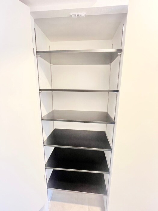 物件内観写真21　(収納)