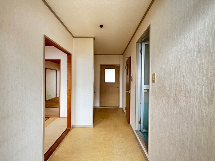 物件内観写真15　(廊下)