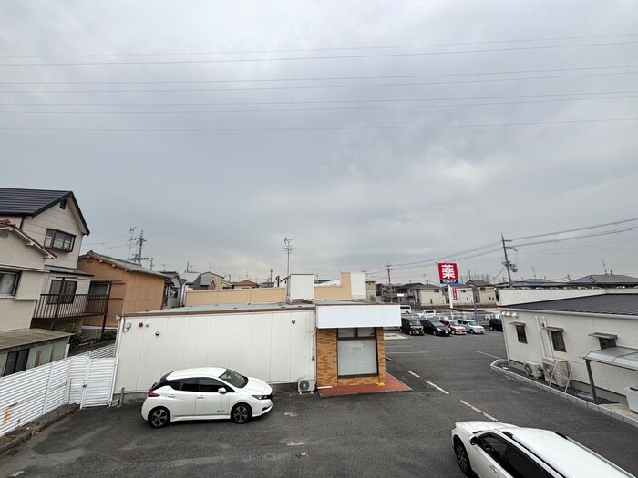 物件内観写真22　(室内からの展望)