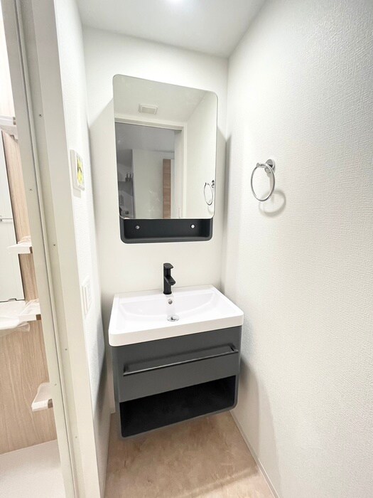 物件内観写真9　(洗面)