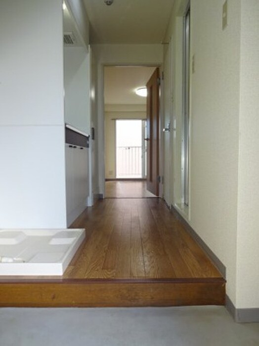 物件内観写真20　(廊下)