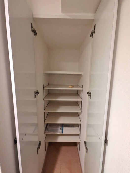 物件内観写真19　(靴箱)