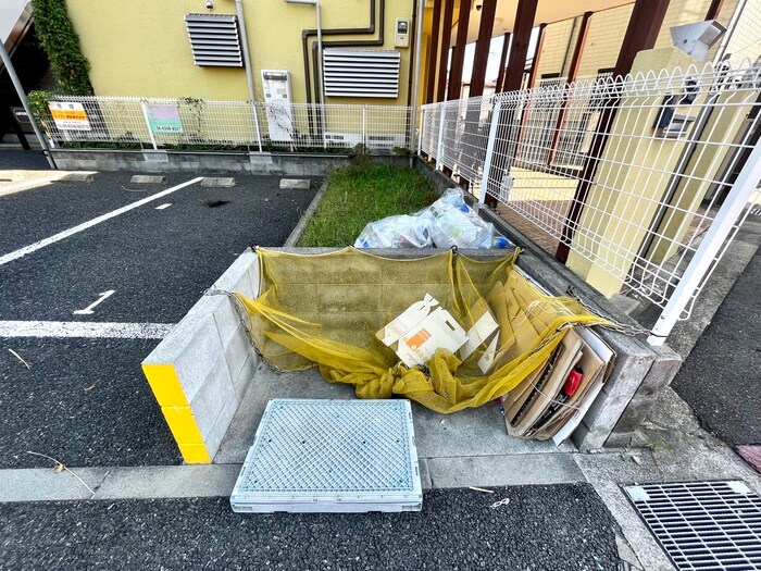 物件外観写真6　(建物設備)