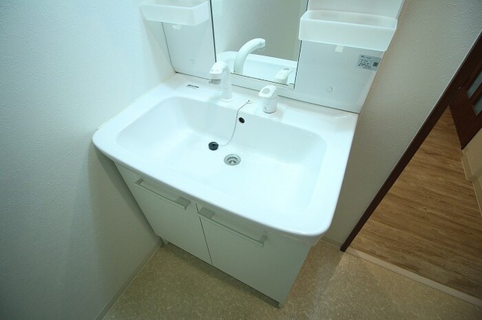 物件内観写真9　(洗面)