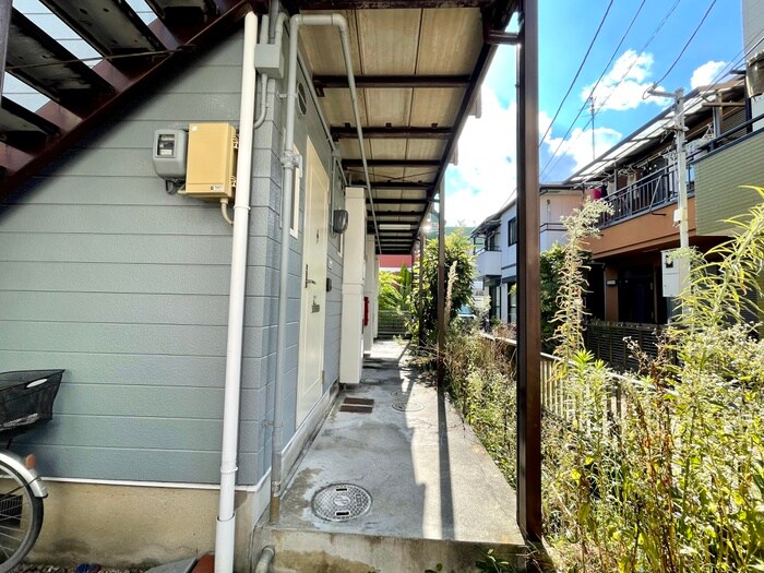 物件外観写真4　(エントランス部分)