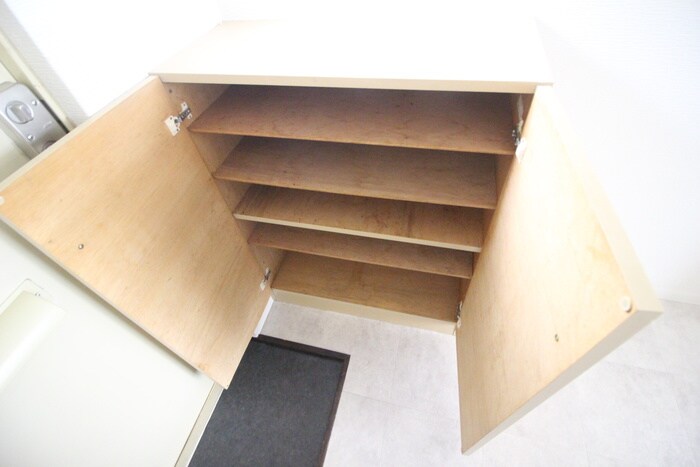 物件内観写真14　(靴箱)