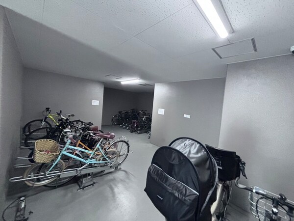 駐輪場