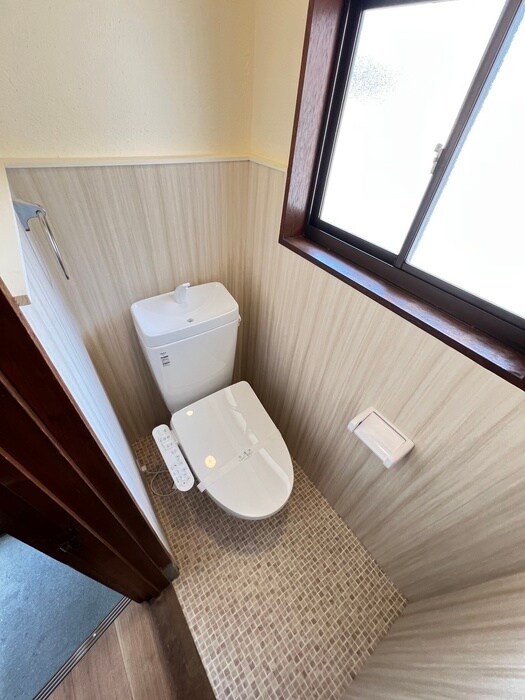 物件内観写真8　(トイレ)