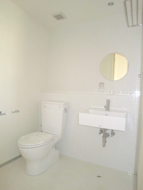 物件内観写真10　(トイレ)