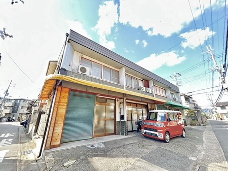 福田氏連棟店舗住宅外観写真